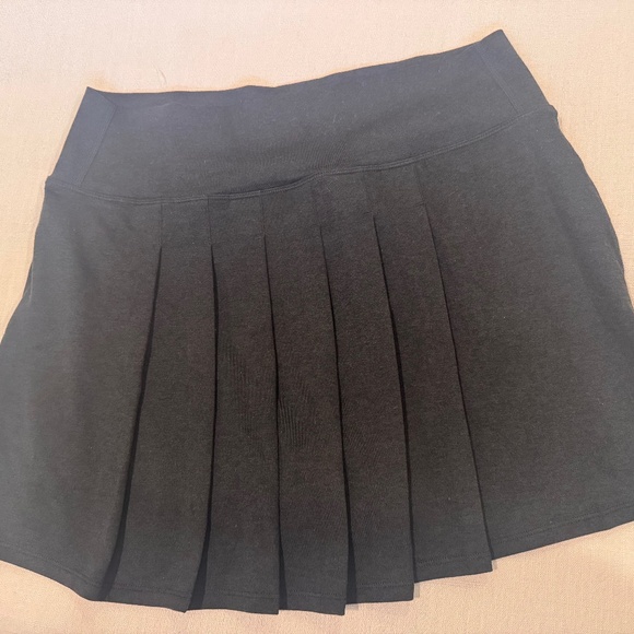 Vuori Halo Performance Skirt Black Heather Medium - Picture 2 of 7